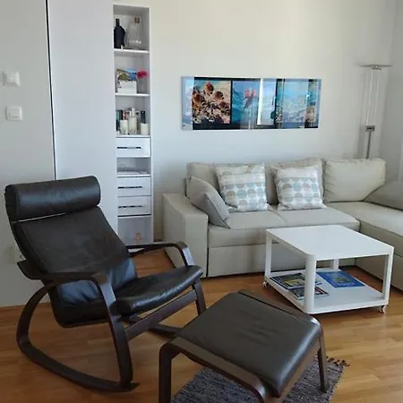 Summerhill Apartment